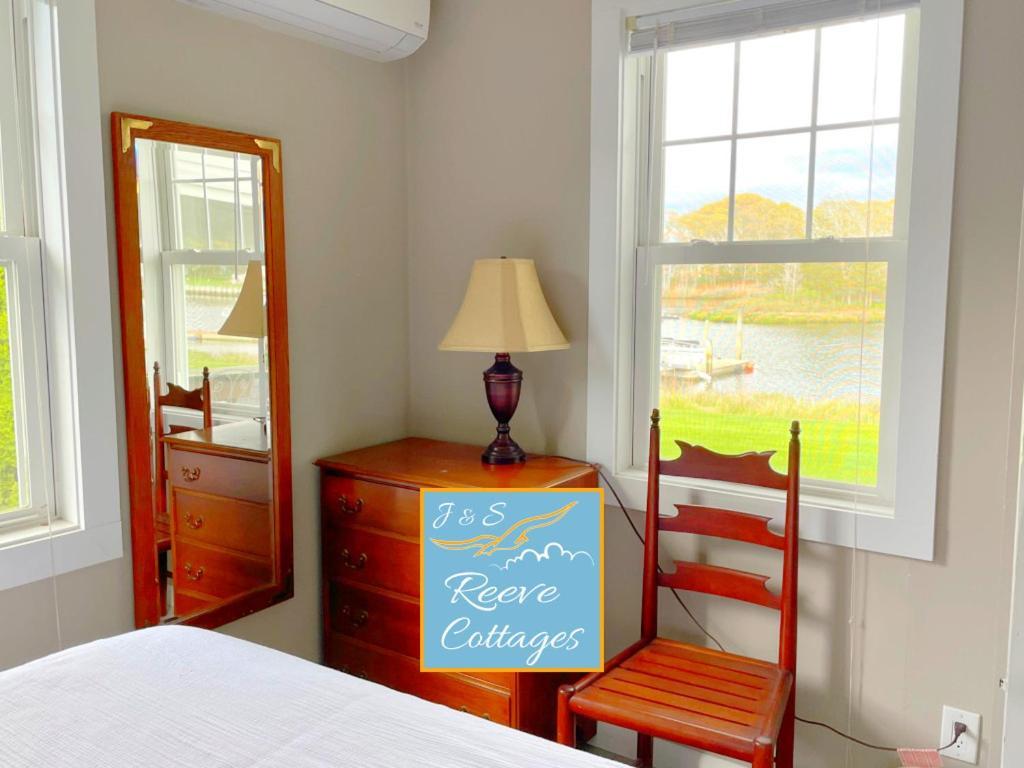Premier Waterfront Cottage 2 Riverhead Exterior foto
